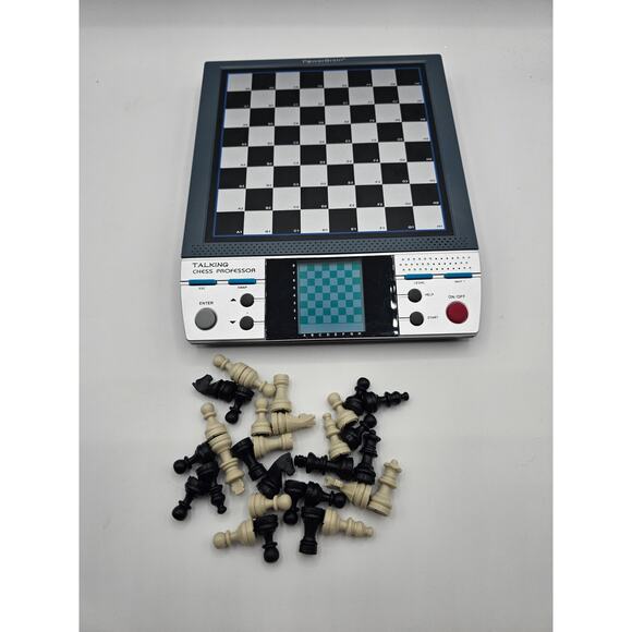 Voice Master Talking Chess & Games Computer 8 in 1 - Electronic Board Game - Picture 1 of 4